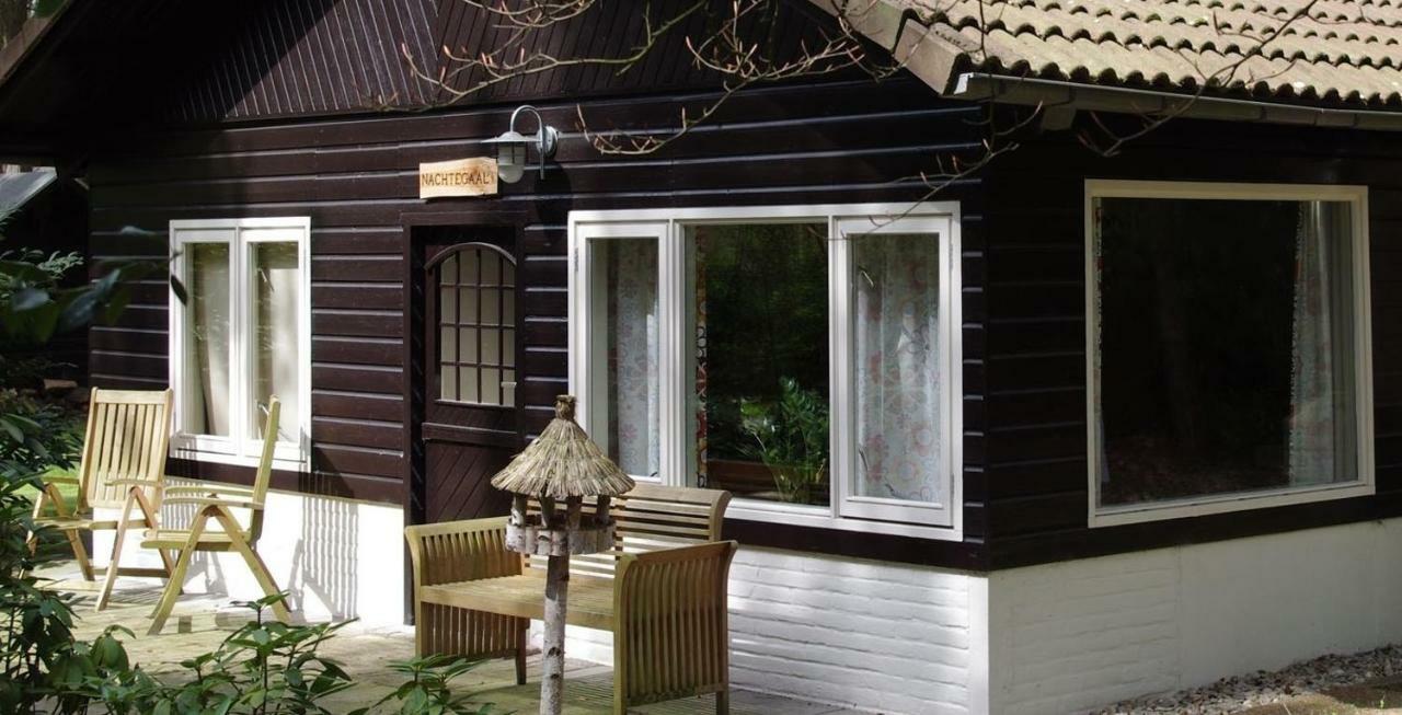 Kleine Huisje Op De Veluwe Otterlo Bagian luar foto