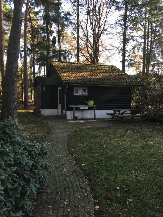 Kleine Huisje Op De Veluwe Otterlo Bagian luar foto